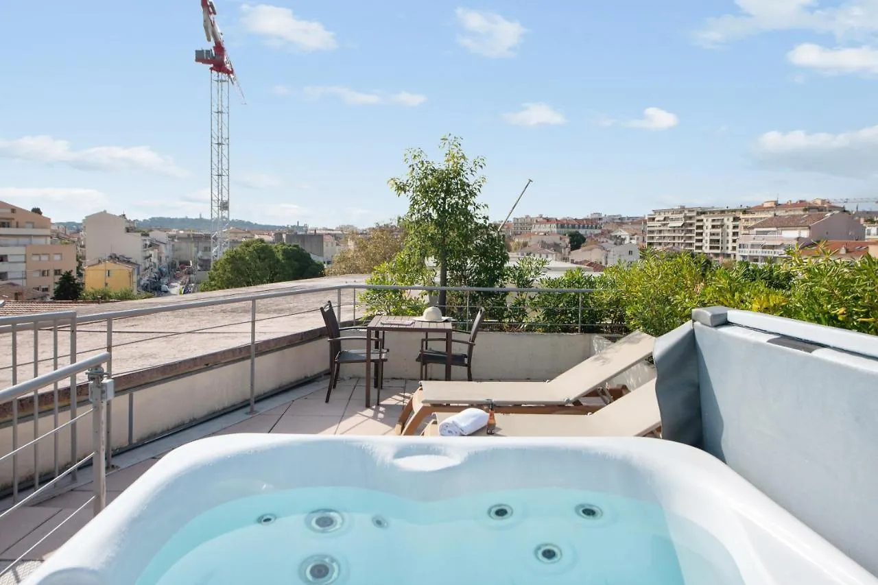 Residence Pierre & Vacances Premium Port Prestige Αντίμπ